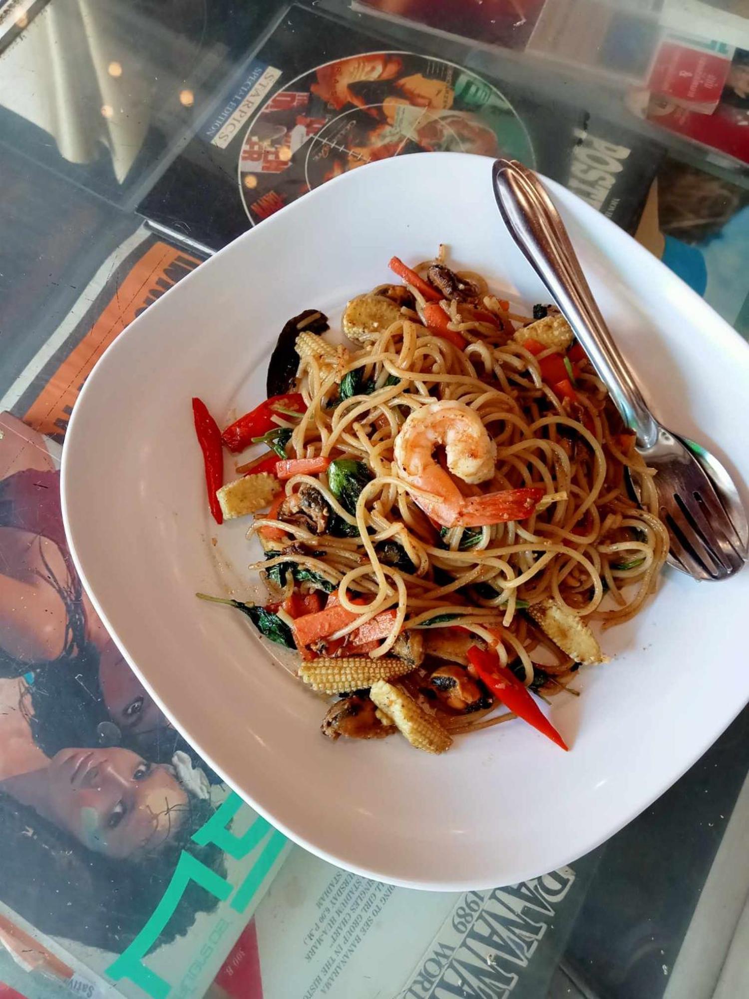 Bang Lumphu House&Bistro Apartment Bangkok Luaran gambar