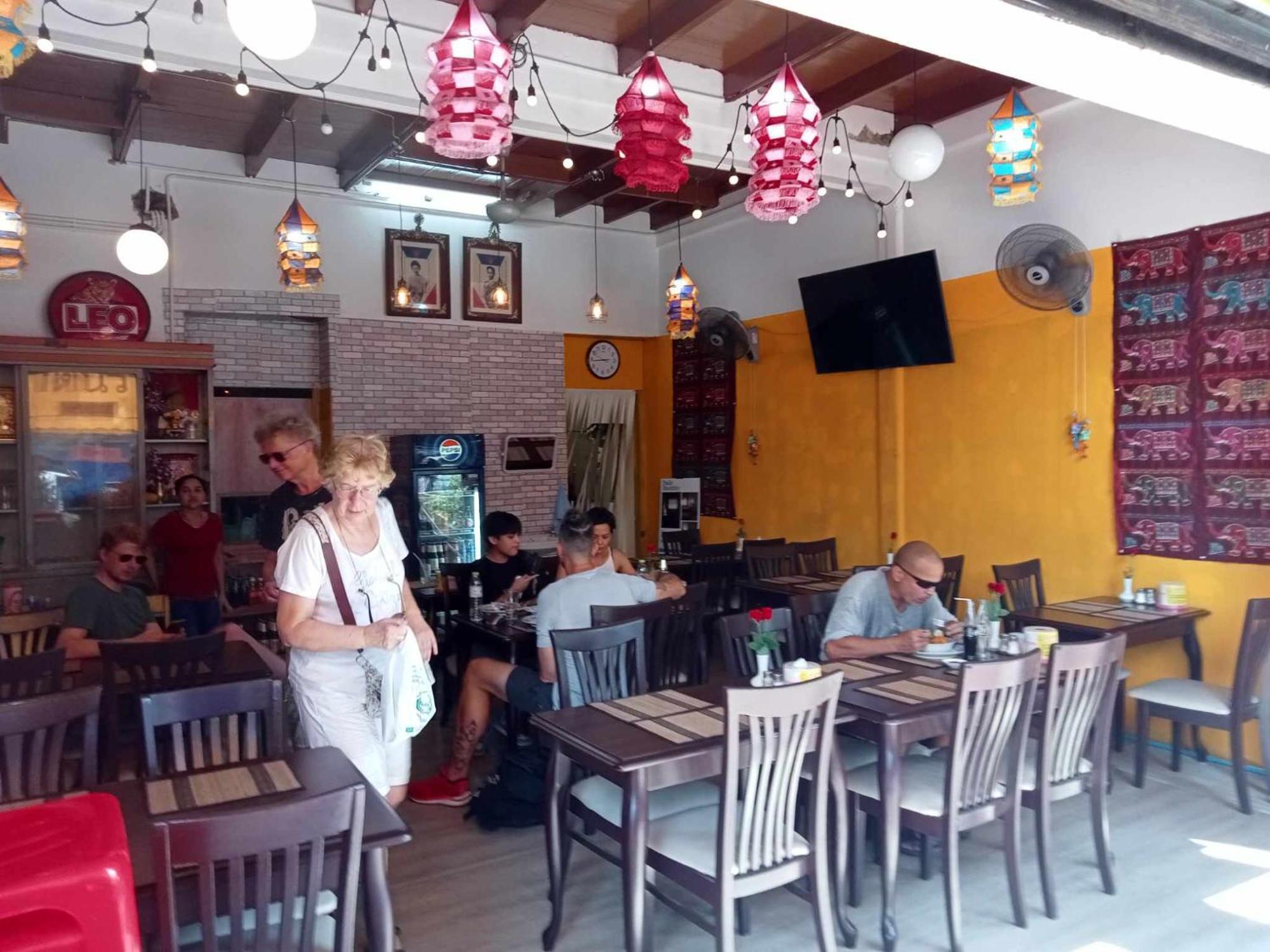 Bang Lumphu House&Bistro Apartment Bangkok Luaran gambar